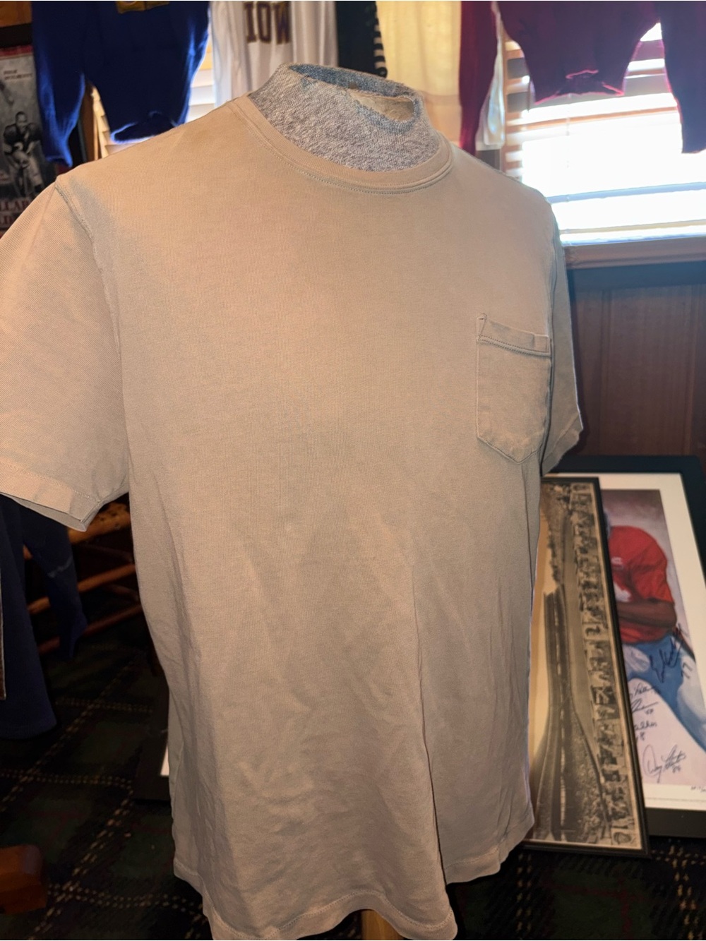Men's Short-Sleeve Pocket Tee in Light Taupe